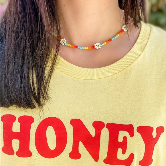 Rainbow Daisy Beaded Necklace - Picture 8 of 10